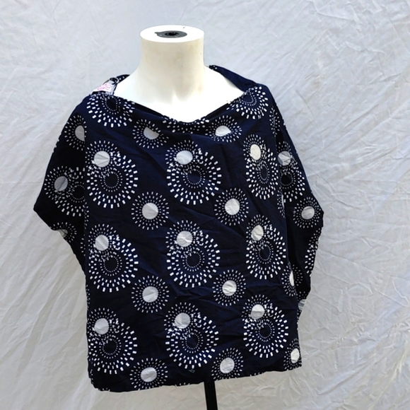 Udder Cover for nursing mothers, black w/ white, rigid neckline, d-ring closure - Picture 1 of 5